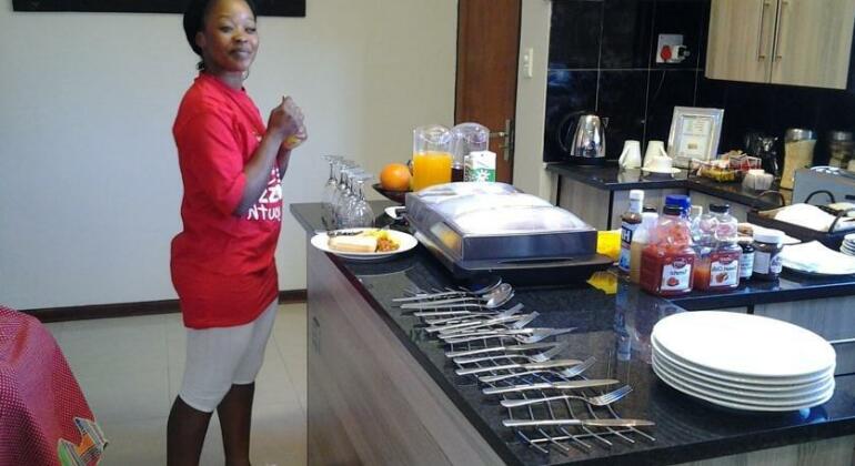 Big Five Guest House - Photo4