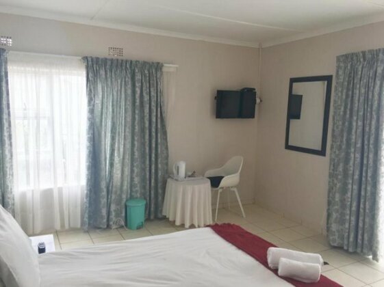 White Farm Lodge - Photo3