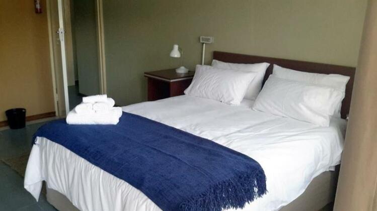 Amigos Bed & Breakfast - Photo5