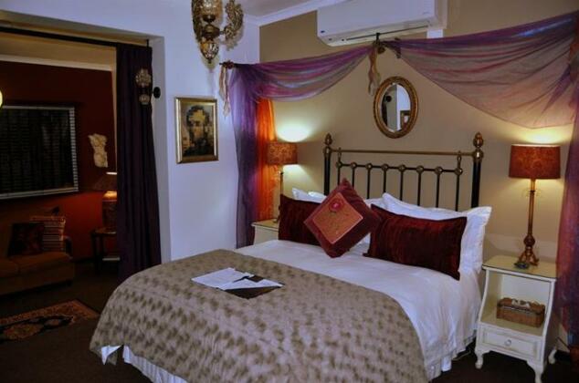 Santorini Suites