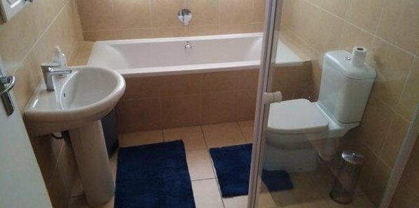 Amafana Guest House - Photo5