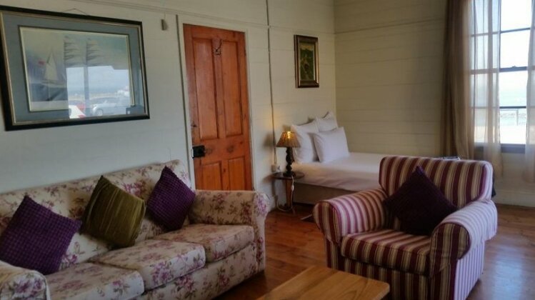 Bedrock Lodge - Photo4