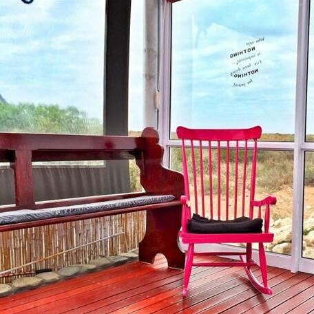 Farr Out Guest House - Photo3