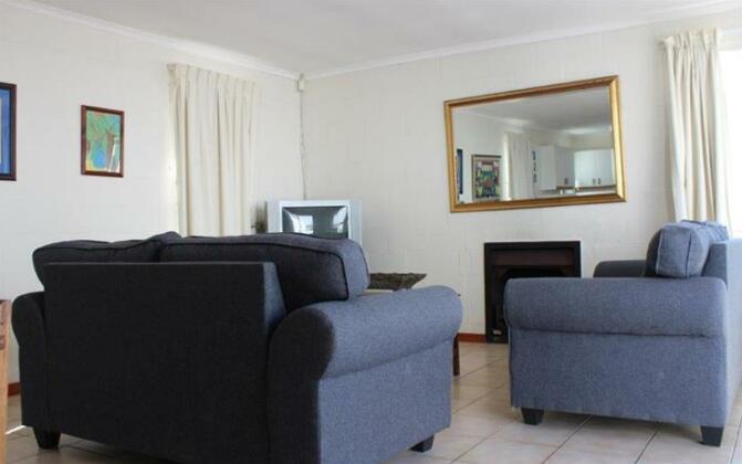 In Betwix - Photo2