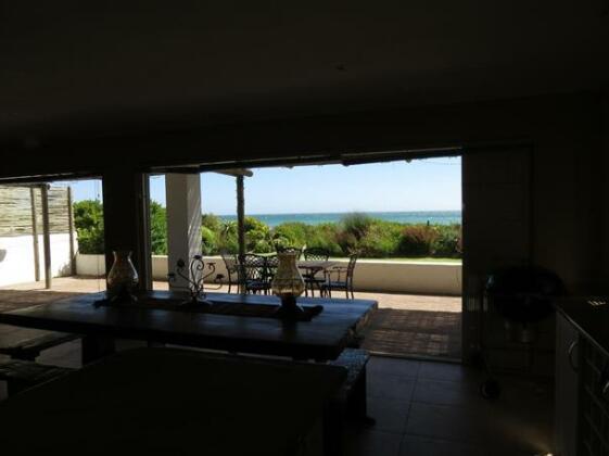 Lilla's Landing Holiday Home - Photo4