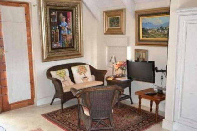 Marlyn and Dolfyn Self Catering - Photo3