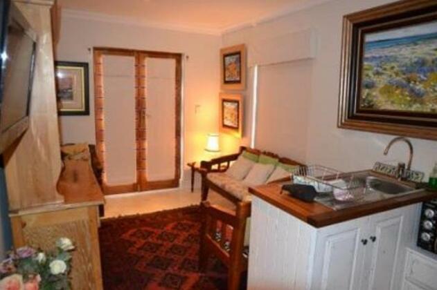 Marlyn and Dolfyn Self Catering - Photo4