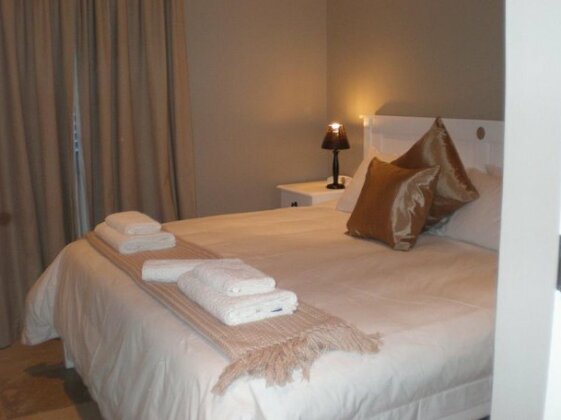 Na Genoeg Holiday Home - Photo5