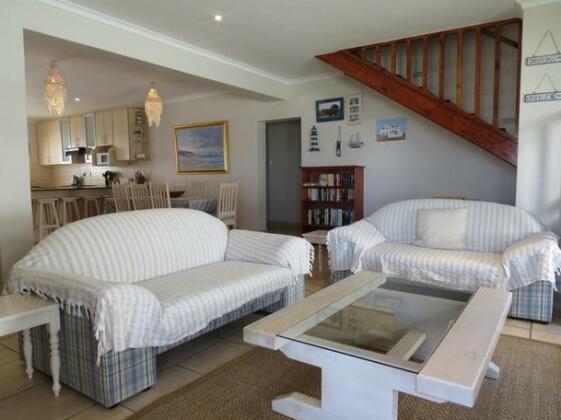 Paternoster Pride 2 Holiday Home - Photo2