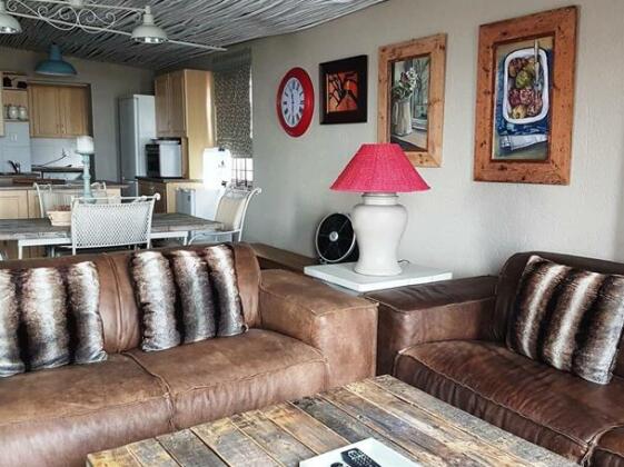 Walvis Self-catering - Photo2
