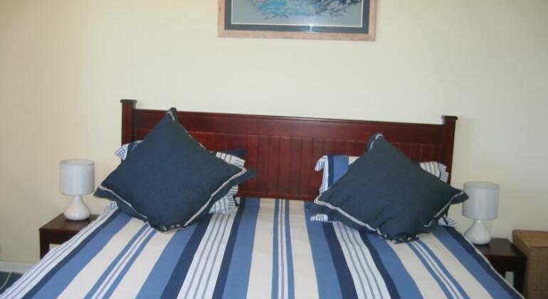 Two Views - Photo3
