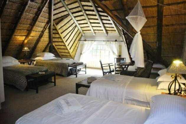 Poona Lodge - Photo2
