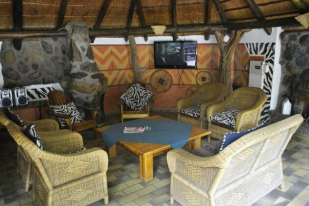 Poona Lodge - Photo3