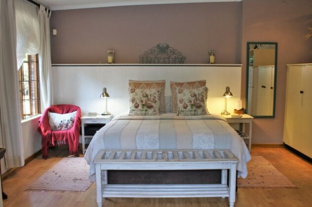Babbling Brook Bed & Breakfast - Photo5