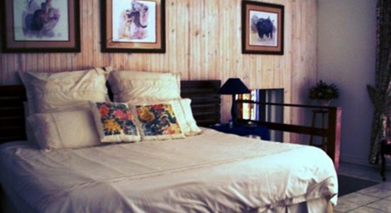 Fairways Bed and Breakfast - Photo4