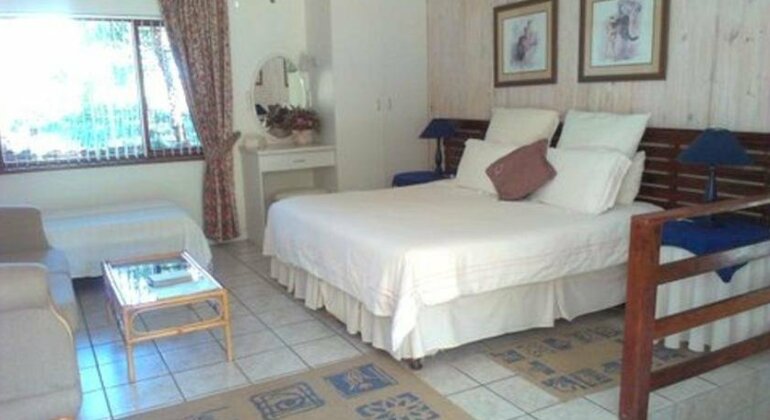 Fairways Bed and Breakfast - Photo5