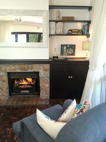 Long Story Guest House - Photo5