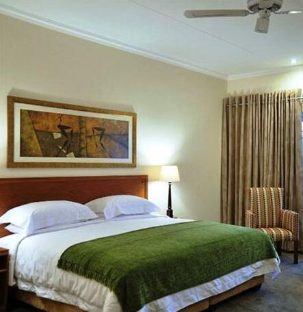 Protea Hotel by Marriott Polokwane Ranch Resort - Photo3