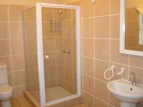 Dive Inn Guesthouse - Photo5