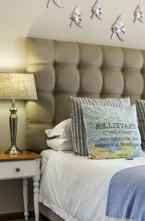 Admiral's Lodge Guest House - Photo5