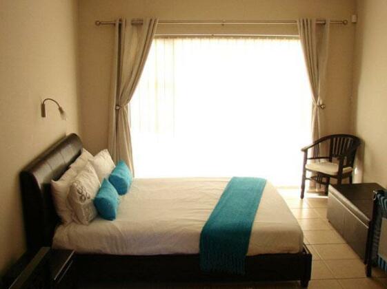B R O Homes and Villas - Photo3