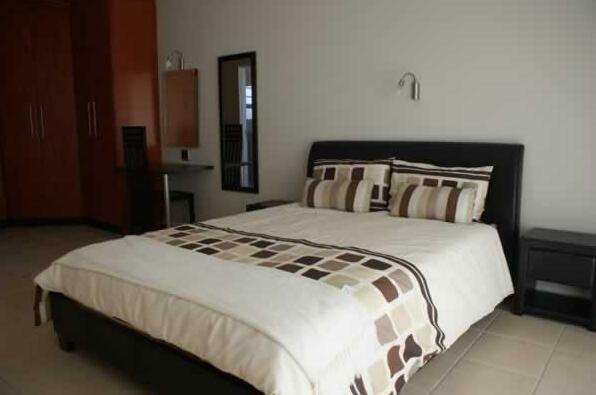 B R O Homes and Villas - Photo4