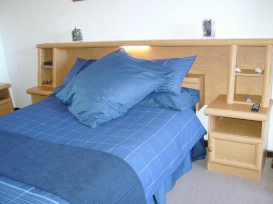 Deer Park Guest House - Photo2