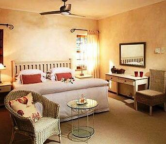 La Provence Country House Port Elizabeth - Photo2