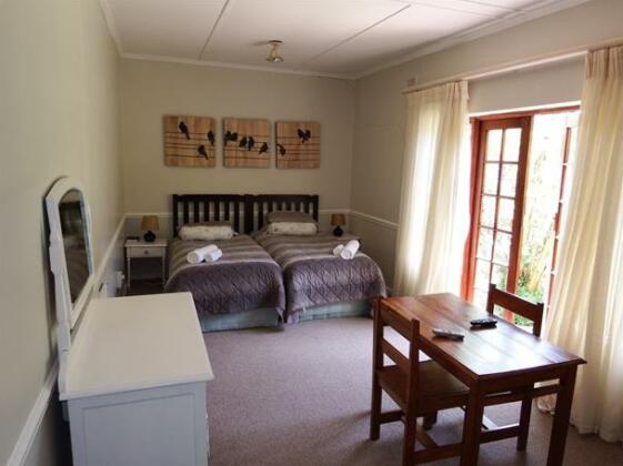 Oak Tree Cottage Port Elizabeth - Photo4