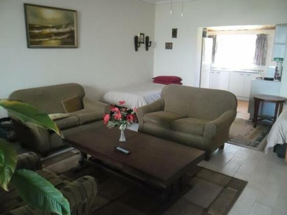Ocean Vista Guesthouse - Photo3