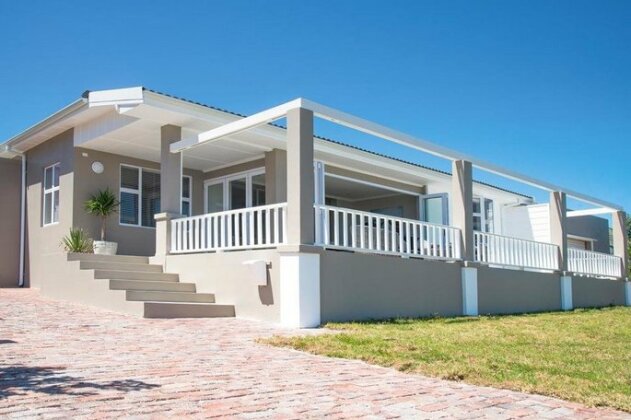 PE Beach House - Photo2