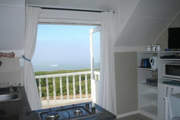 Pebbles Beach Cottage - Photo4
