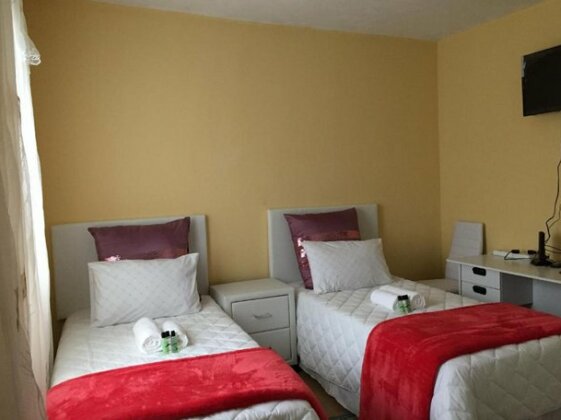 Rehoboth Family Guest House - Photo5