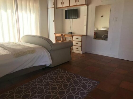Studio 7 Port Elizabeth - Photo3