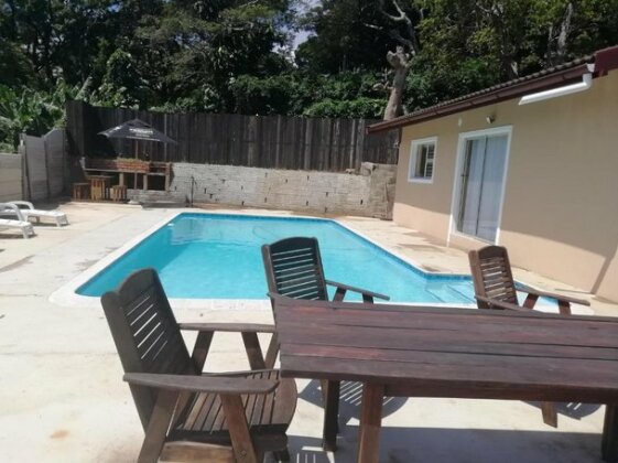 Poolside Guest House - Photo5