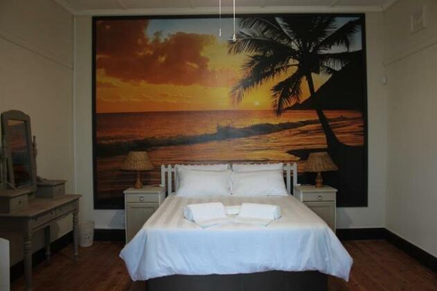 Thurston's Beach House Retreat - Photo4