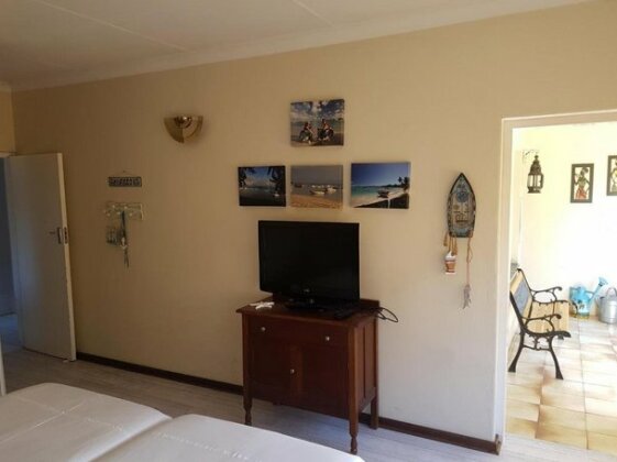 Fralande Self Catering Units - Photo2