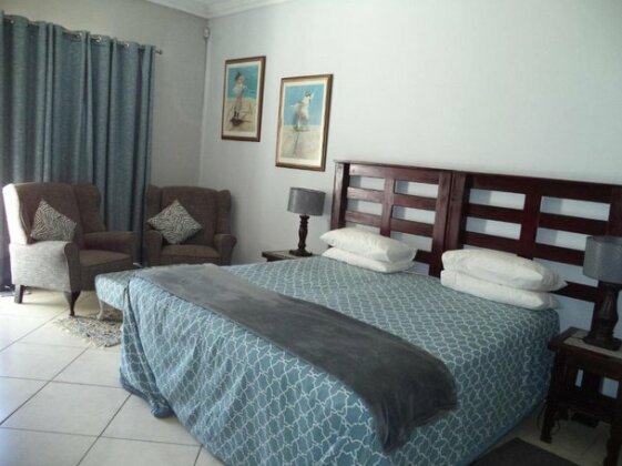 Heatherdale Guesthouse & Shuttle Services - Photo3