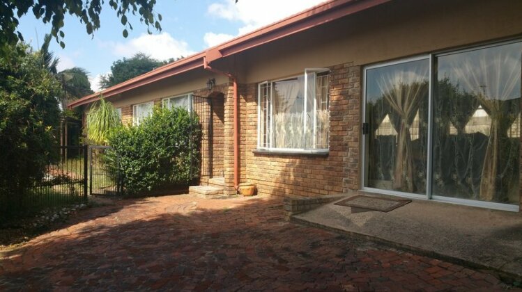 Homestay - Cozy Room Available - Photo2