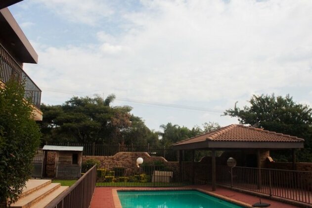 Thabiso Guesthouse - Photo2