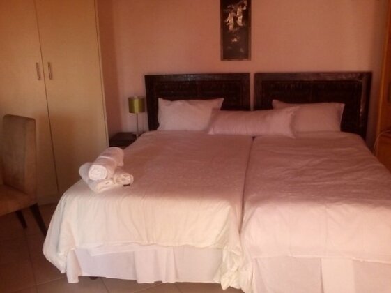 Thabiso Guesthouse - Photo4