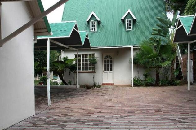 Villa Milou Guesthouse - Photo2