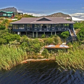 Moon River House Pringle Bay