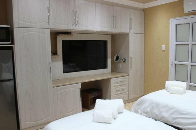 Romans Rest Guest House - Photo5
