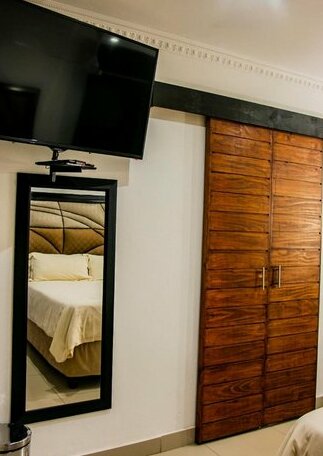 Suits Guest house & bar - Photo3
