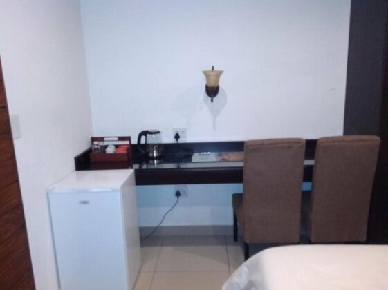 Suits Guest house & bar - Photo4