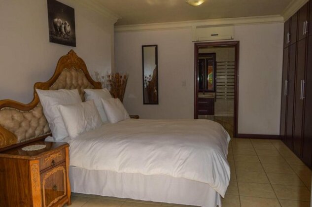 Emangunini Bed & Breakfast - Photo2