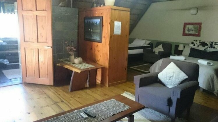 Fish Eagle Inn Bed & Breakfast - Photo3