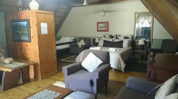 Fish Eagle Inn Bed & Breakfast - Photo4