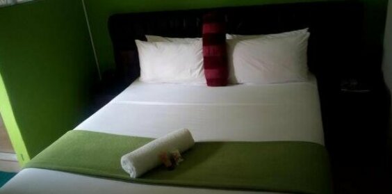 Isibaya Guest Lodge